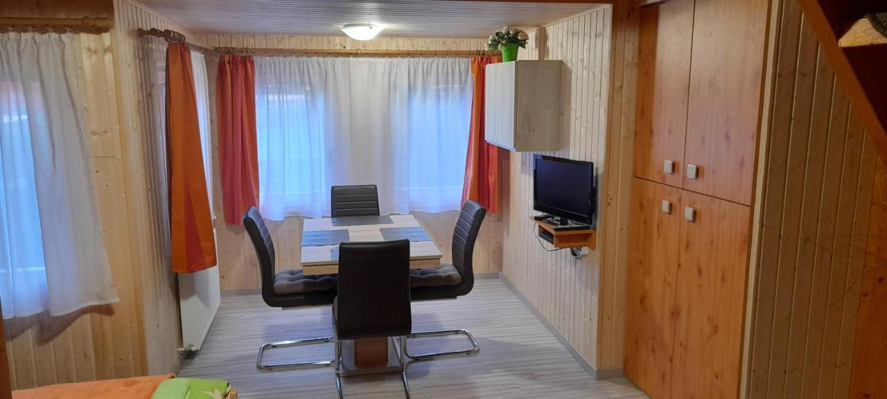 Keri Apartman Мошонмадьяровар Экстерьер фото