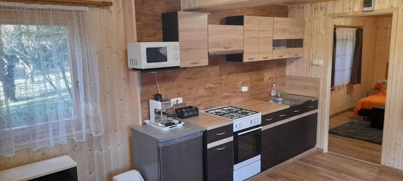Keri Apartman Мошонмадьяровар Экстерьер фото