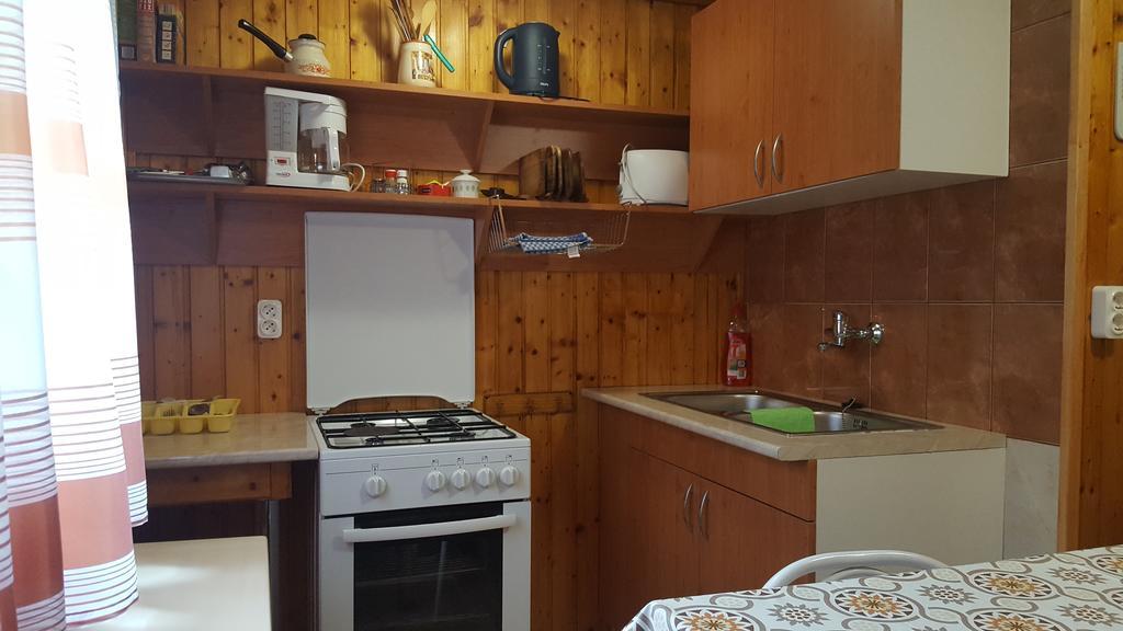 Keri Apartman Мошонмадьяровар Экстерьер фото