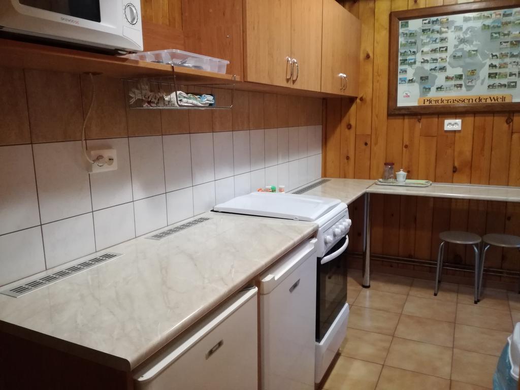 Keri Apartman Мошонмадьяровар Экстерьер фото