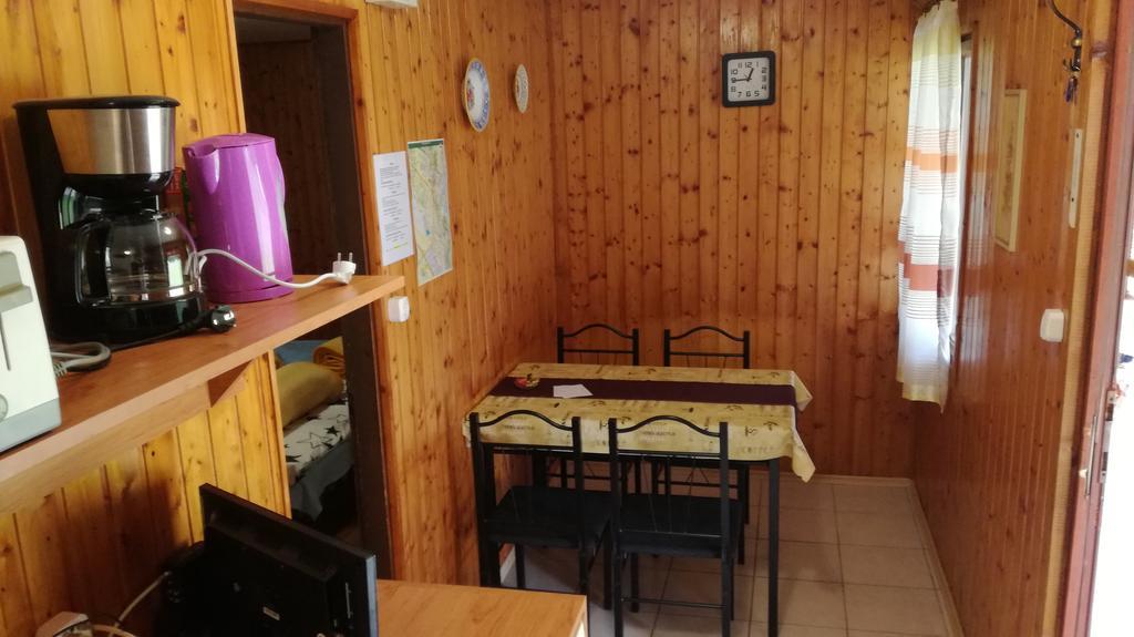 Keri Apartman Мошонмадьяровар Экстерьер фото