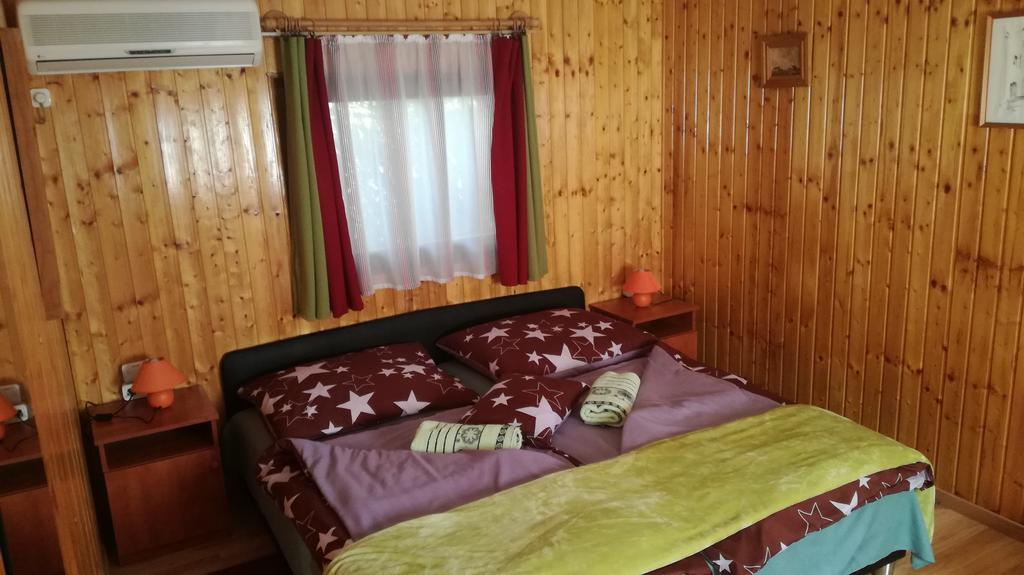 Keri Apartman Мошонмадьяровар Экстерьер фото