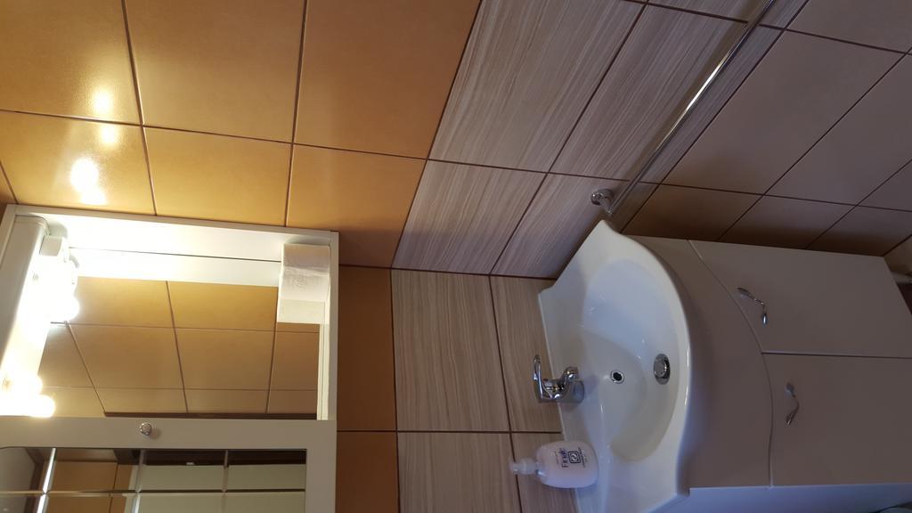 Keri Apartman Мошонмадьяровар Номер фото